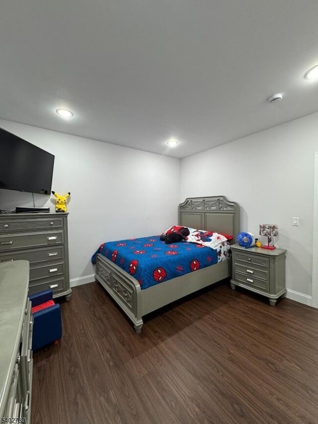 Building Photo - 528 Jefferson Ave