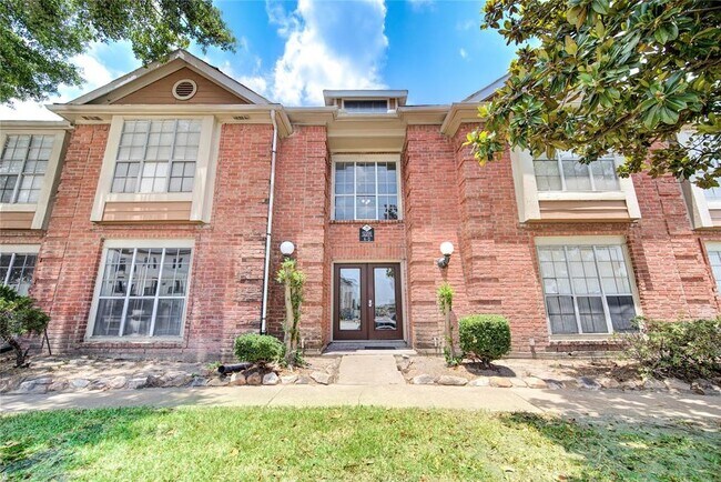 Primary Photo - 12200 Overbrook Ln