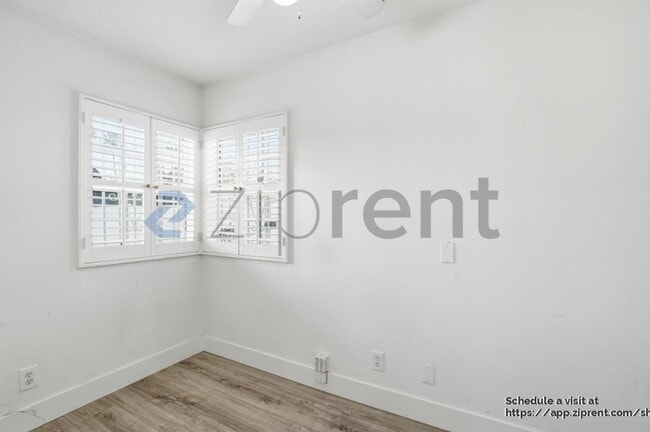 Building Photo - 1421 Stearns Dr