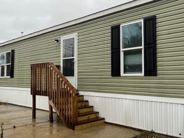 Building Photo - 10610 State Rte 762