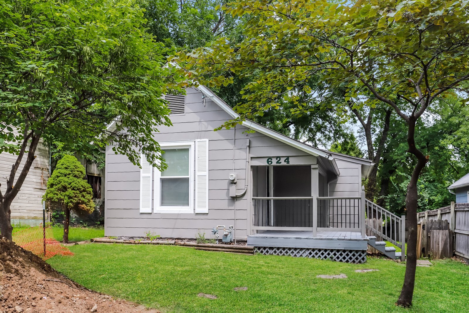 Building Photo - 624 Marion St