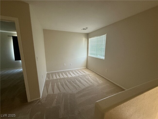 Building Photo - 8126 W Dracopus Ave
