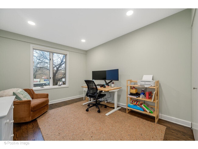 Building Photo - 150 W Eugenie St