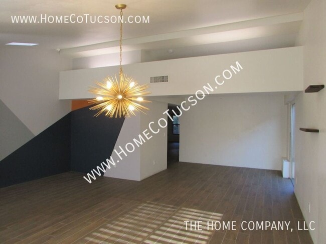 Building Photo - 3668 N Royal Prince Ct