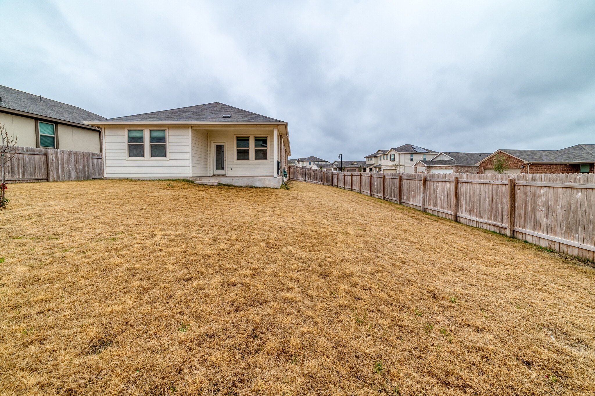 Building Photo - 101 Red Cedar Ct