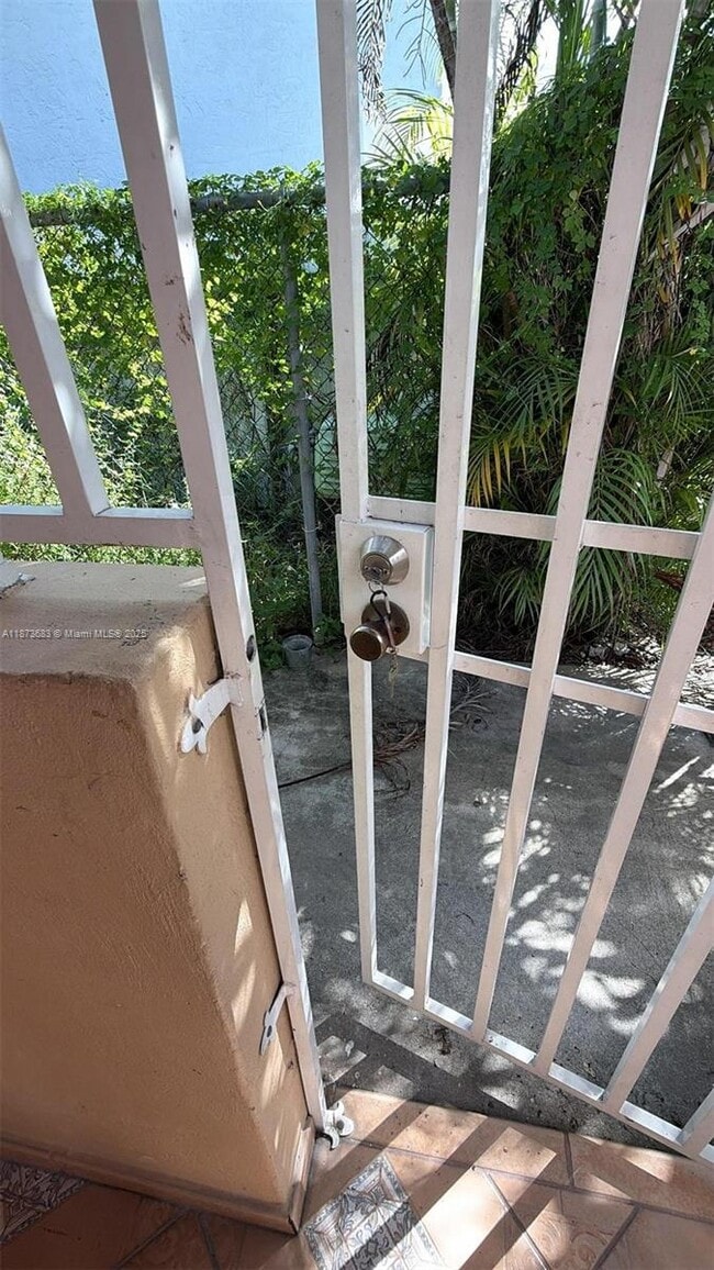 Building Photo - 6538 W 2nd Ct