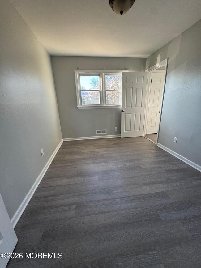 Building Photo - 40 Liberty St