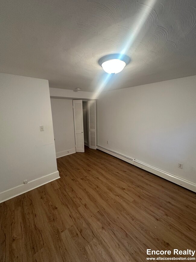 Building Photo - 63 Selkirk Rd