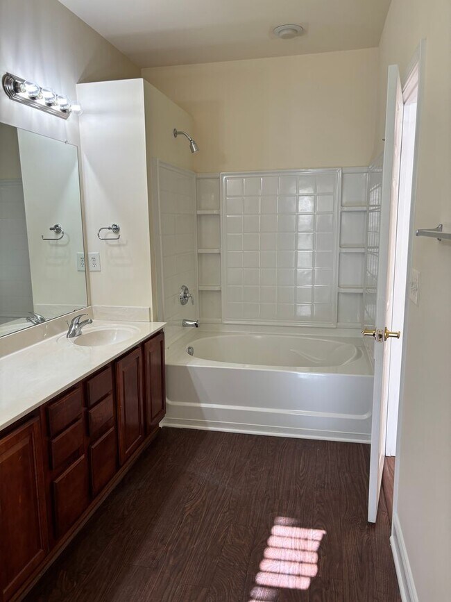 Building Photo - 3 bedroom 2.5 bath in Covington at Providence