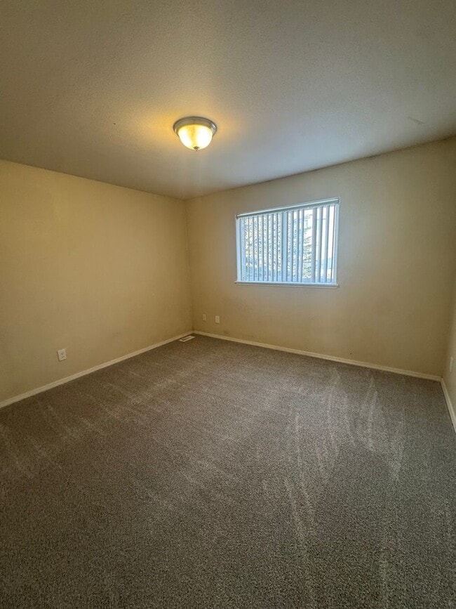 Building Photo - 6345 Whispering Loop