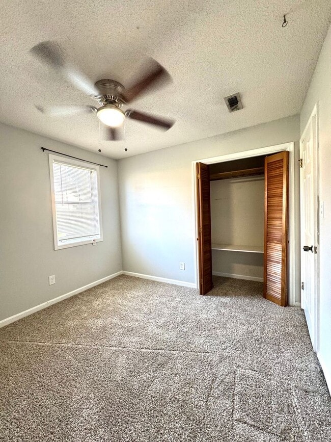 Building Photo - 308 Candlewood Dr