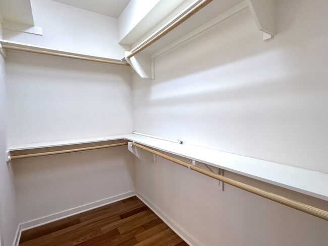 Building Photo - 416 Starlight Vlg Lp