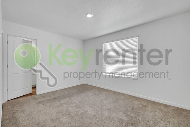 Building Photo - 4093 Southampton St