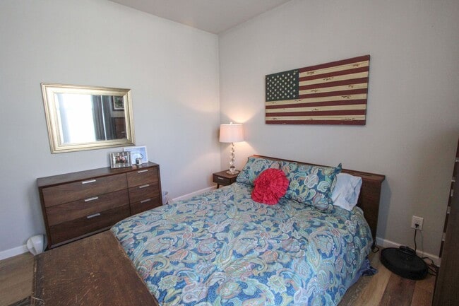 Building Photo - RENOVATED 3-BEDROOM HOME IN BEACON HILL
