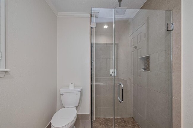 Building Photo - 24 Champions Colony E