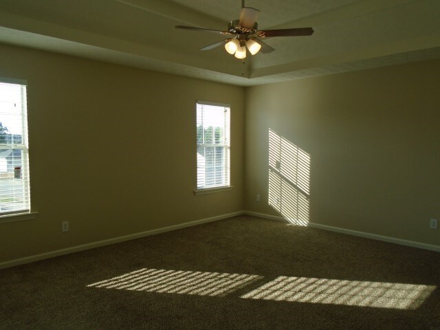Building Photo - 705 Compton Ln
