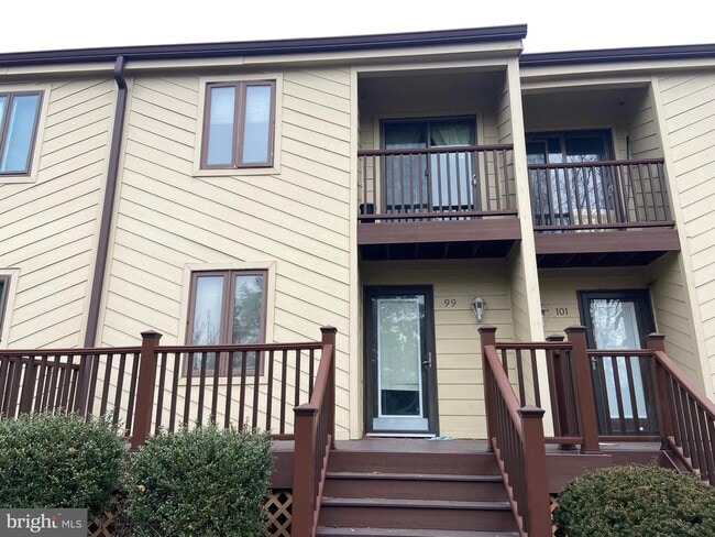 Building Photo - 99 Chatham Ct