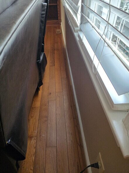 Building Photo - 105 Castle Manor Ct