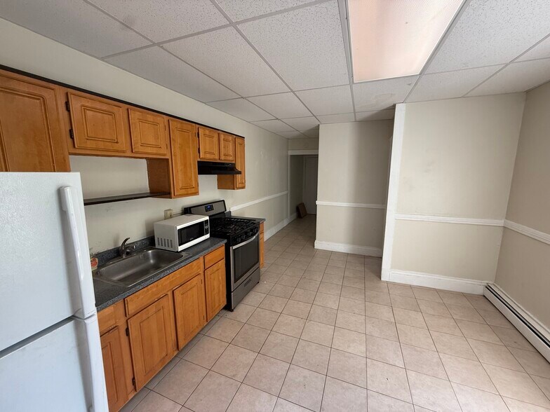 Building Photo - 183 Harvard St