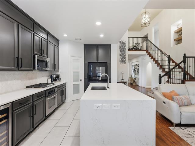 Building Photo - 11398 Plainview Dr