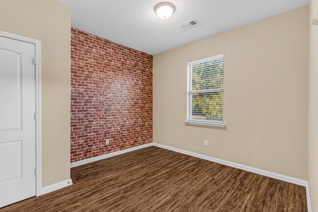 Building Photo - Single family Home in Princeton