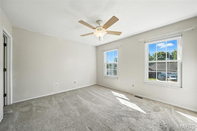 Building Photo - 1043 Oakwood Farms Ln