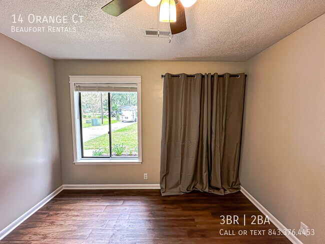 Building Photo - 14 Orange Ct