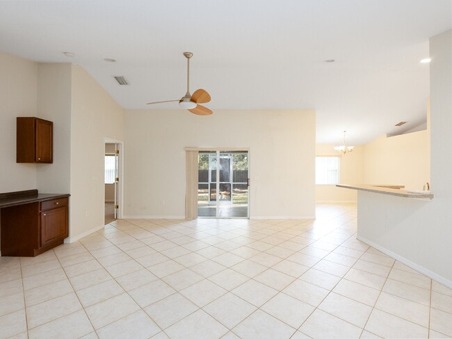 Building Photo - ZERO DEPOSIT MOVE-IN AVAILABLE ????