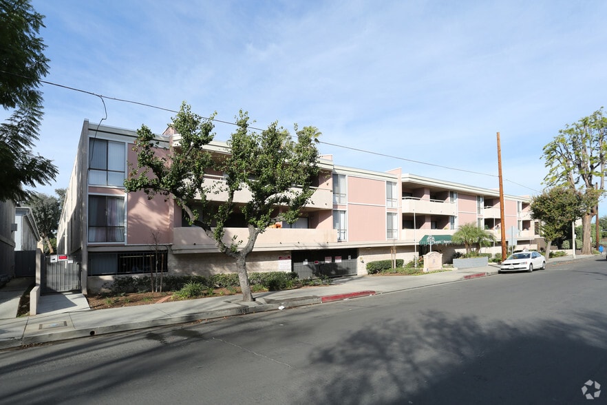 Primary Photo - Encino Crest Apartments