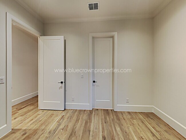 Building Photo - 4305 Emerson Ave