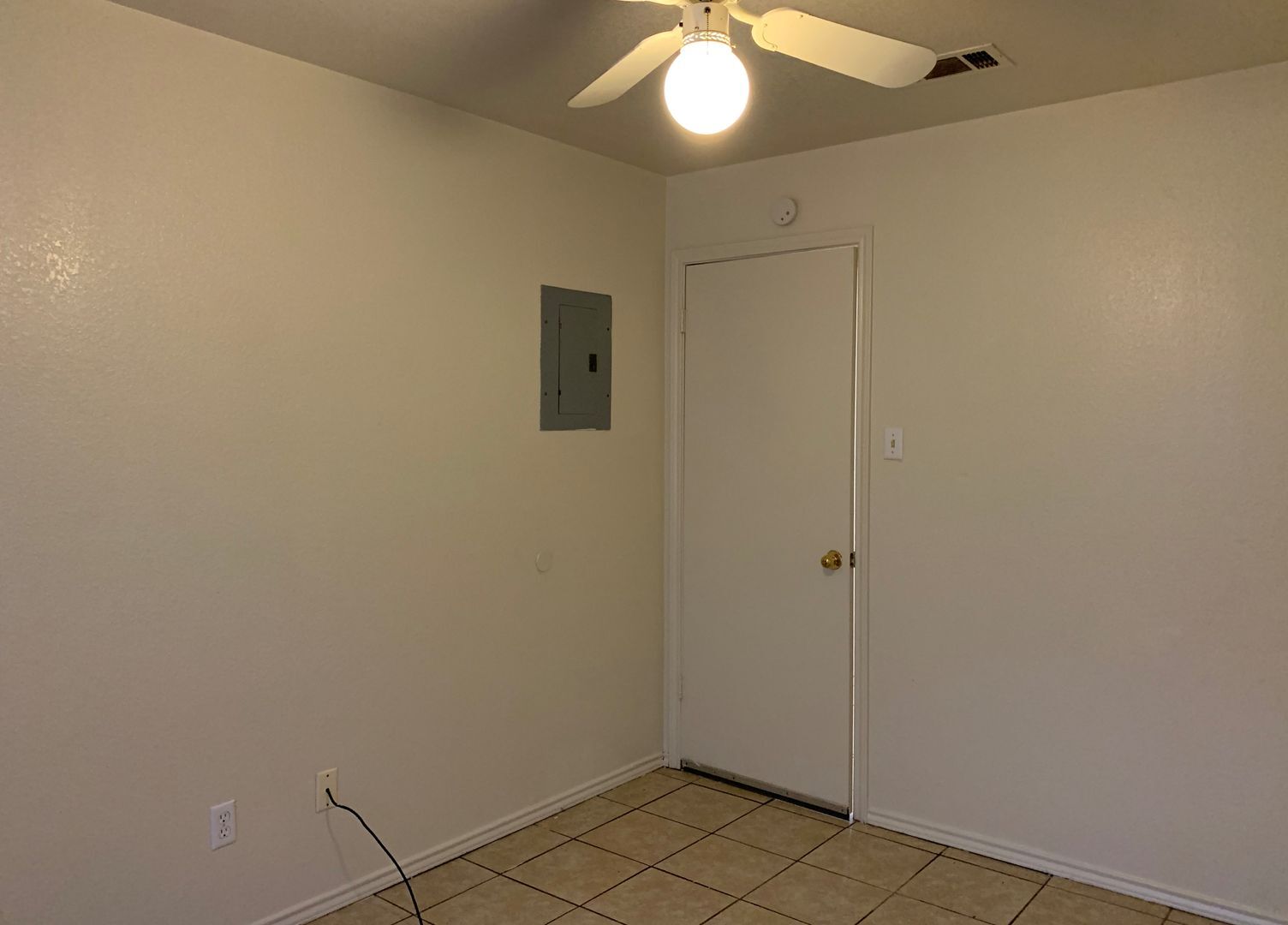Building Photo - 1708 Benttree Dr