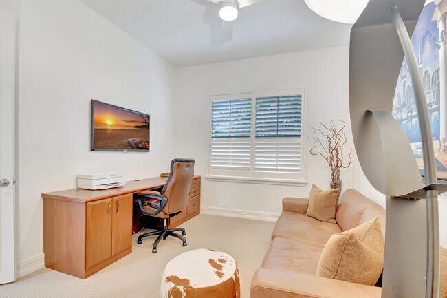 Building Photo - 17565 Ashbourne Ln