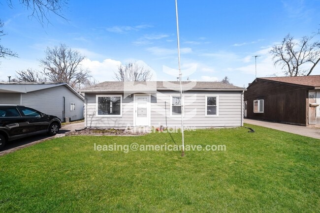 Building Photo - 1609 Koch St