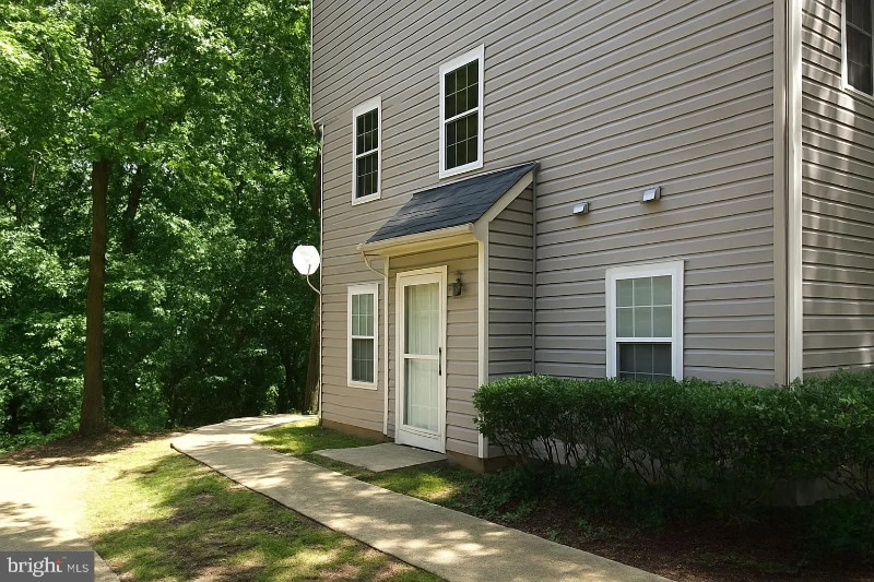 Building Photo - 7252 Mahogany Dr