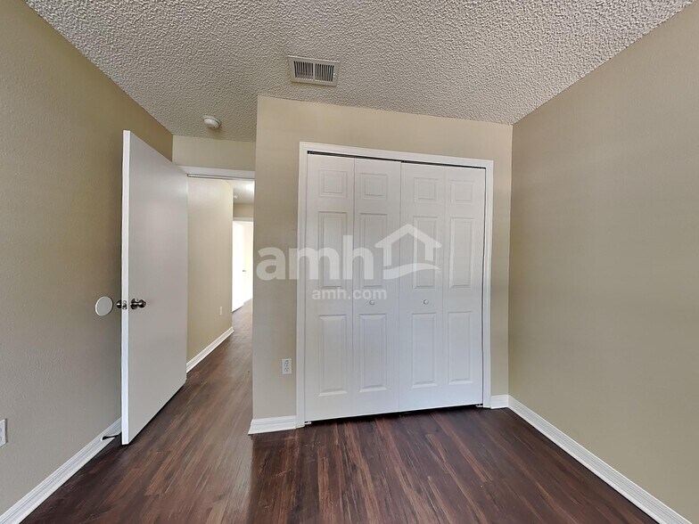 Building Photo - 116 Placid Woods Ct