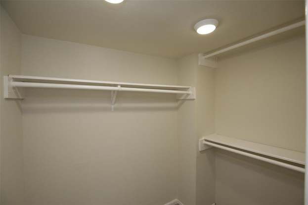 Building Photo - 2100 Wilcrest Dr