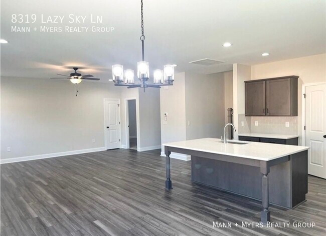 Building Photo - 8319 Lazy Sky Ln