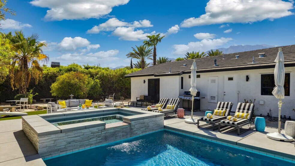 Building Photo - 2004 Nicola Rd E