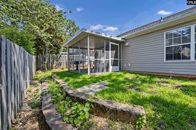 Building Photo - 112 Ivy Garden Ln