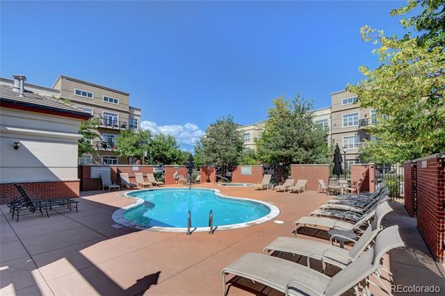 Building Photo - 5677 S Park Pl