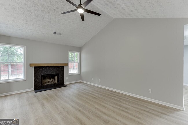 Building Photo - 164 Beacon Dr