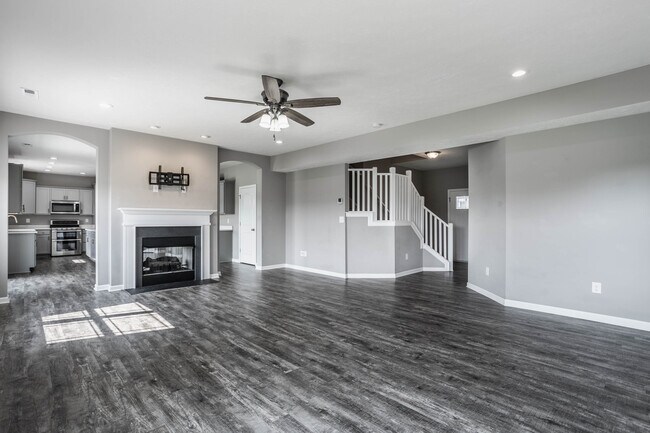 Building Photo - 3317 S Ansley Dr