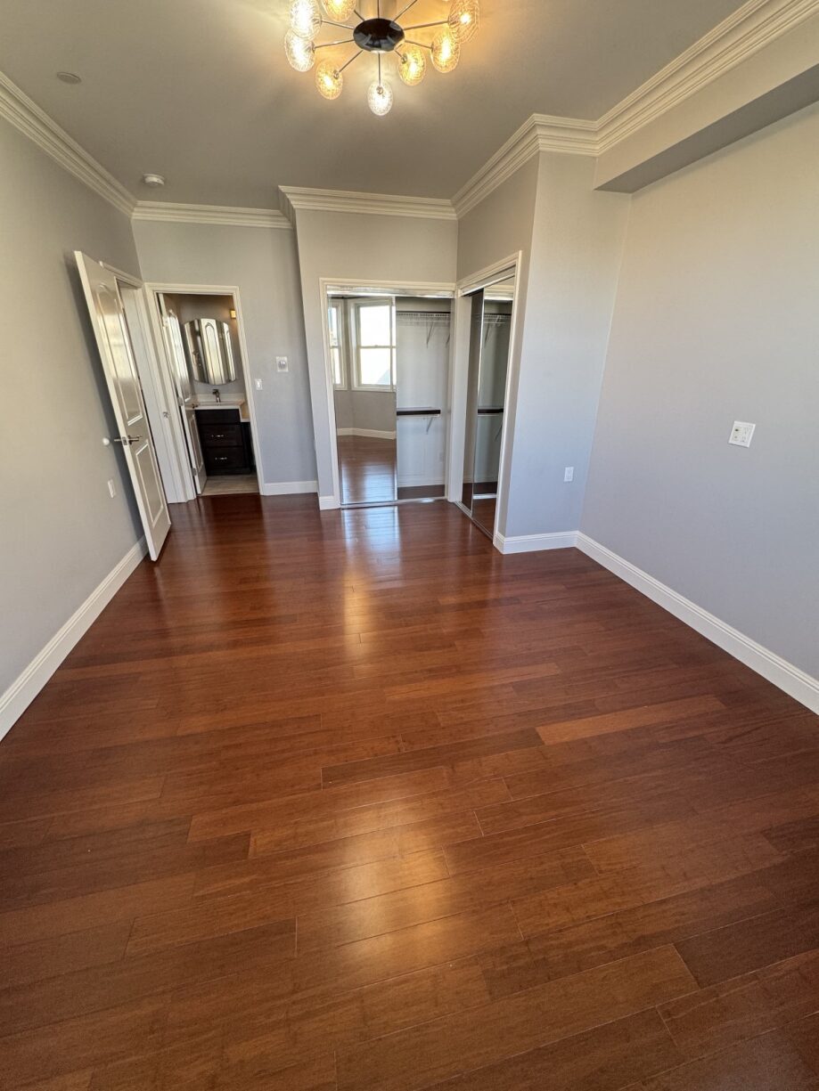 Building Photo - 1334 Anza St