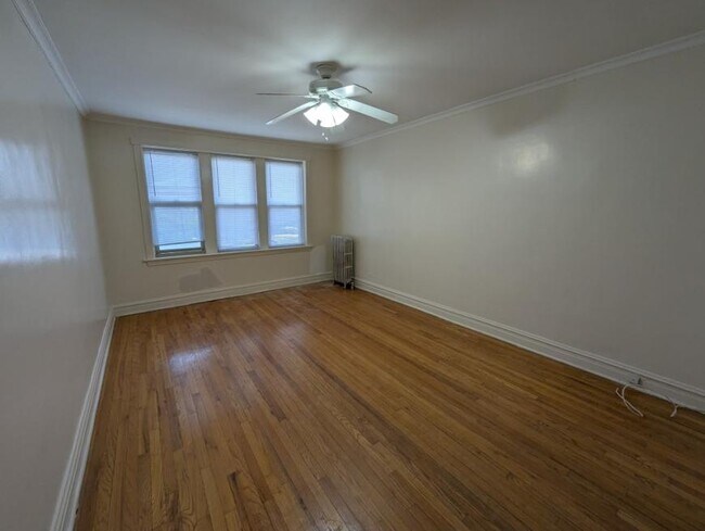 Primary Photo - 1 bedroom in CHICAGO IL 60641