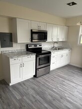 Building Photo - 12 Airport Rd