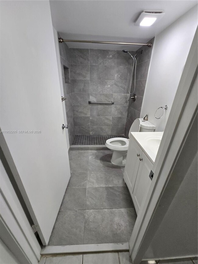 Building Photo - 12219 SW 14th Ln