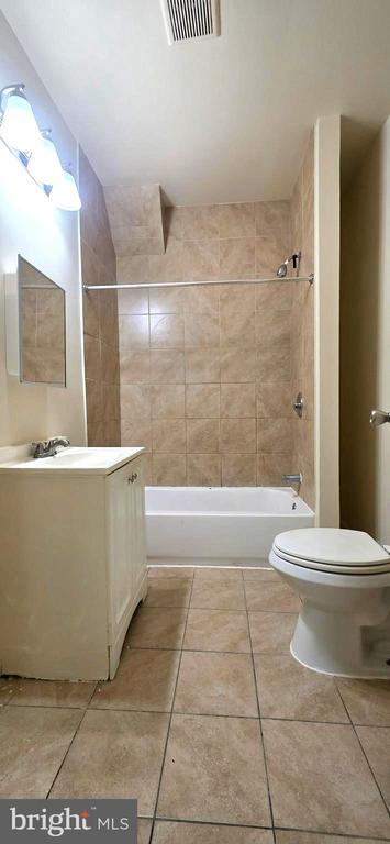 Building Photo - 4527 N Carlisle St