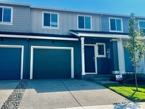 Building Photo - Free rent offered Beautiful New Smart Home...