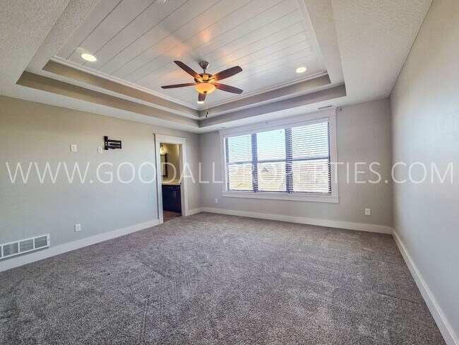 Building Photo - 4-Bedroom Walkout with 3-Car Garage in Waukee Schools