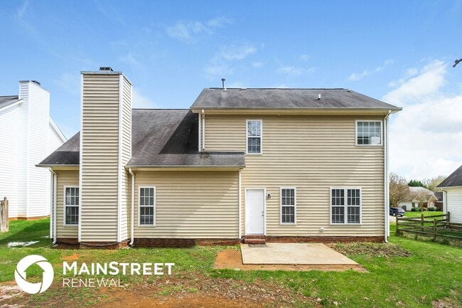 Building Photo - 5560 Angel Oaks Dr